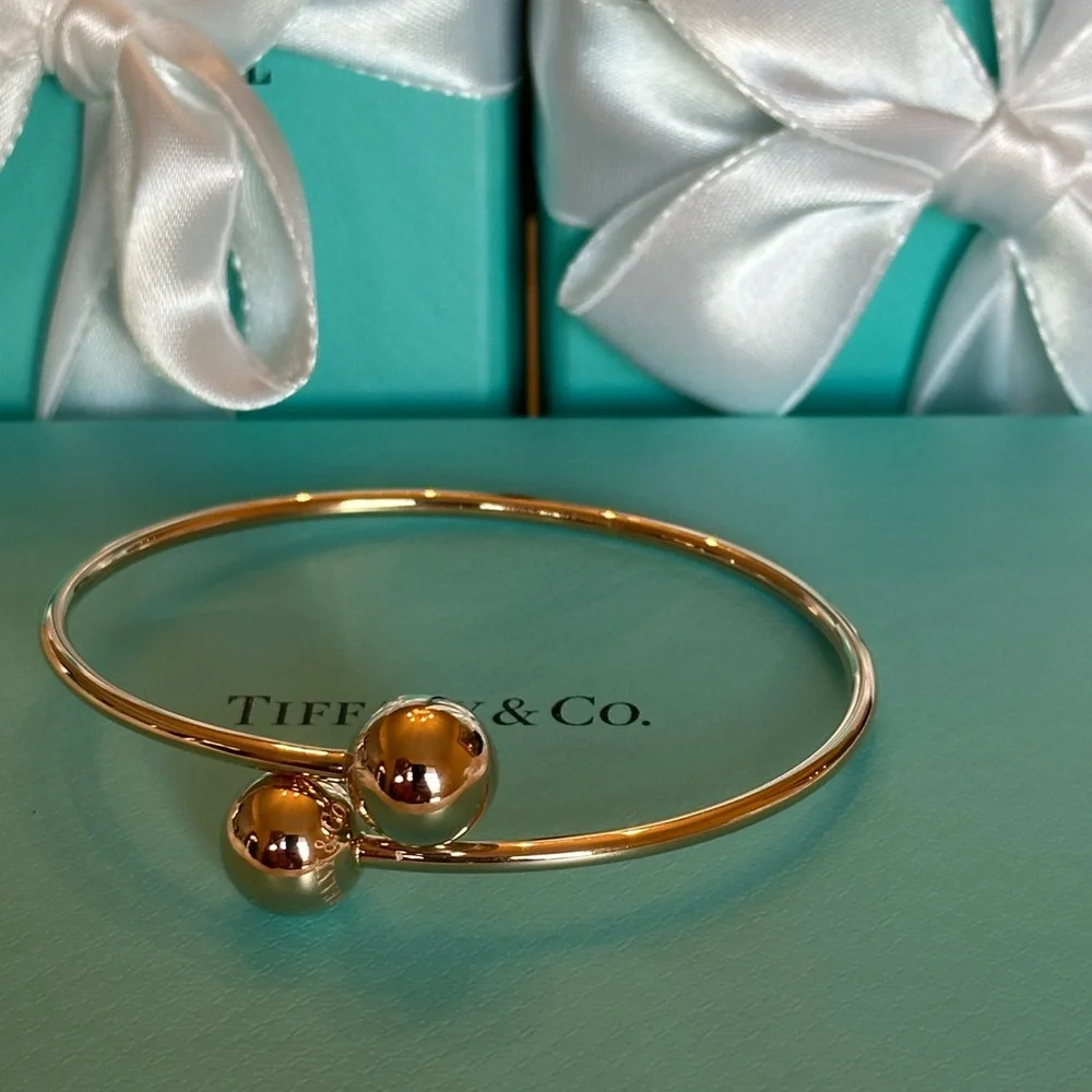 Tiffany & Co.18 k Rose Good , HardWear By pass bracelet
